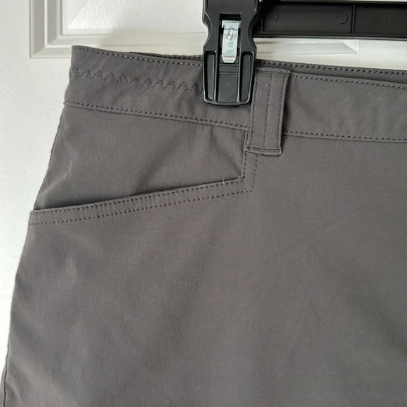 Eddie Bauer Adventure Horizon Golf‎ Hiking Skort - Size 12 - Gray - Picture 2 of 8